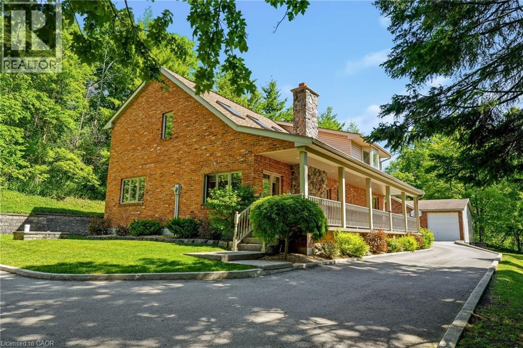 1811 Old Waterdown Road, Burlington — front exterior